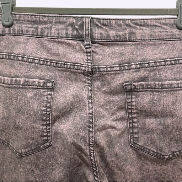 LOGO by Lori Goldstein jeans EUC size 16 straight leg w/cutout hem 5pkt btn/zip - Picture 3 of 15